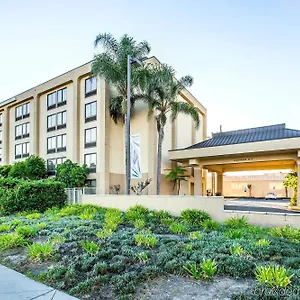 comfort-inn-suites.topanaheimhotels.com/